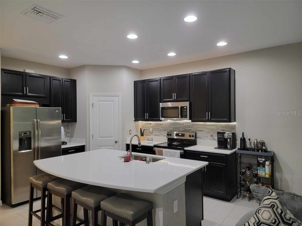 10549 Oakside Drive Palmetto FL 34221 TB8429625 image2