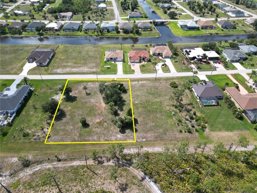 1055 Boundary Boulevard Rotonda West FL 33947 D6142615 image14