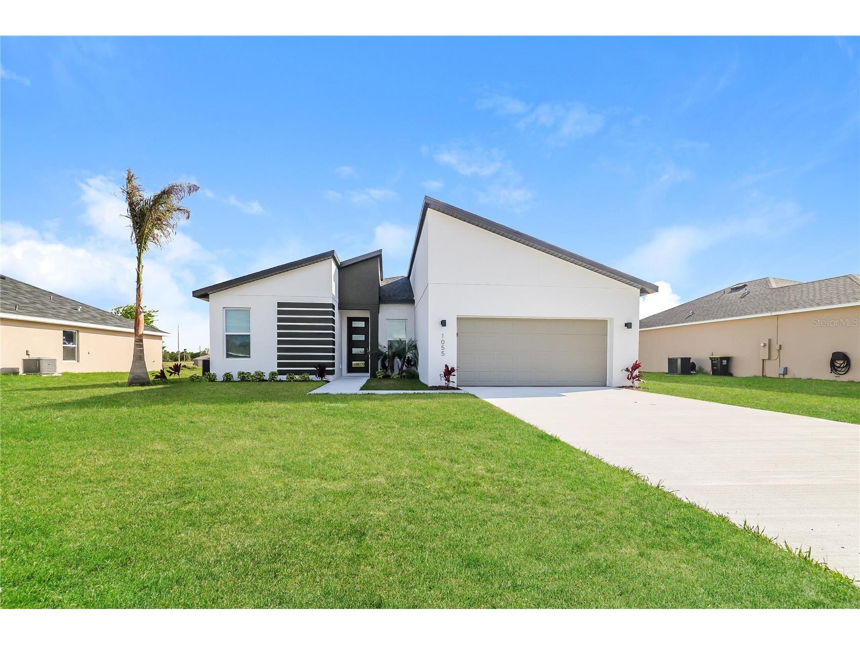 1055 Desmoines Lane Poinciana FL 34759 C7523249 image1