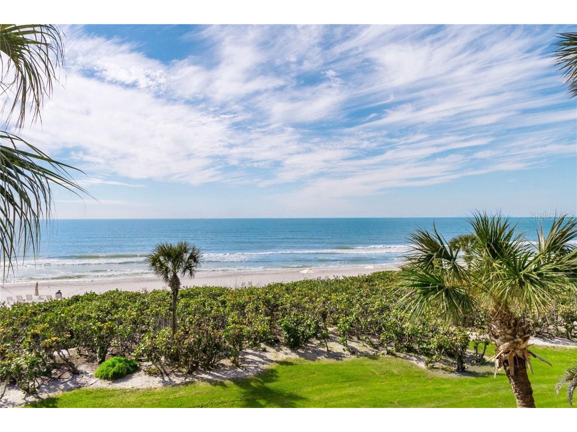 1055 Gulf Of Mexico Drive #205 Longboat Key FL 34228 - GULF OF MEXICO A4571524 image1