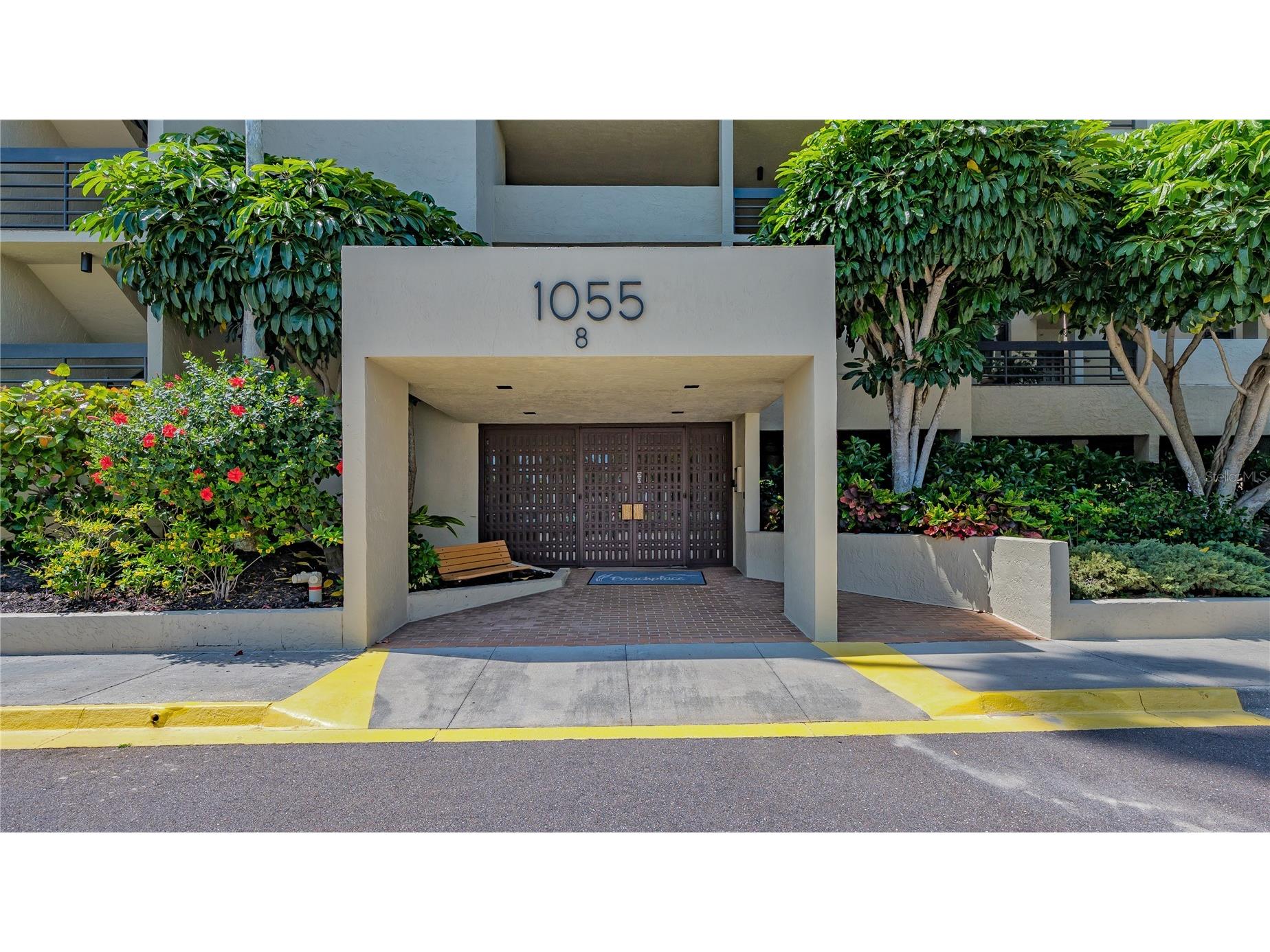 1055 Gulf Of Mexico Drive #504 Longboat Key FL 34228 - GULF OF MEXICO A4663883 image3