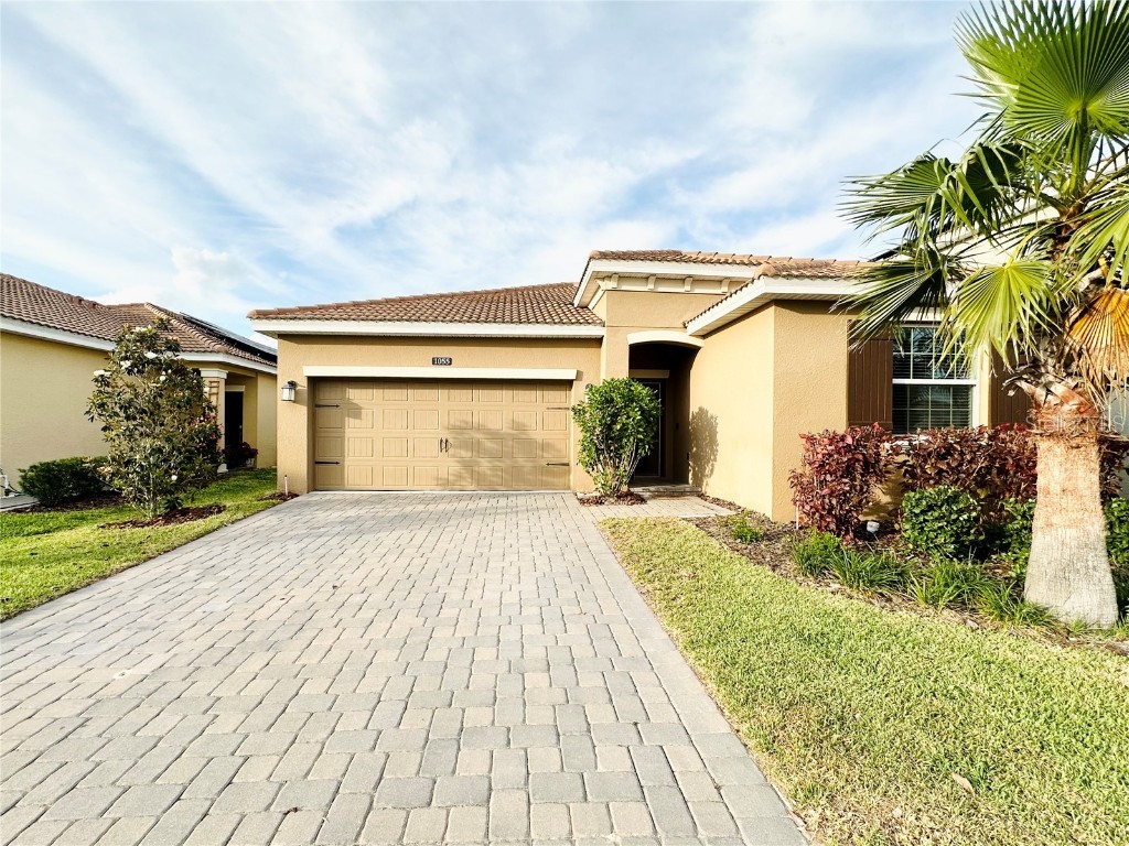 1055 Oak Bluff Drive Davenport FL 33837 O6104399 image1