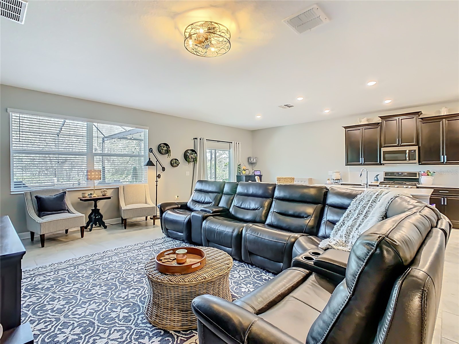 1055 Oak Bluff Drive Davenport FL 33837 S5143601 image3