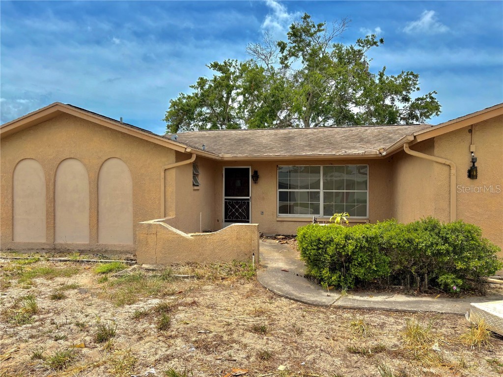 1055 Rushmore Drive Holiday FL 34690 TB8382429 image1