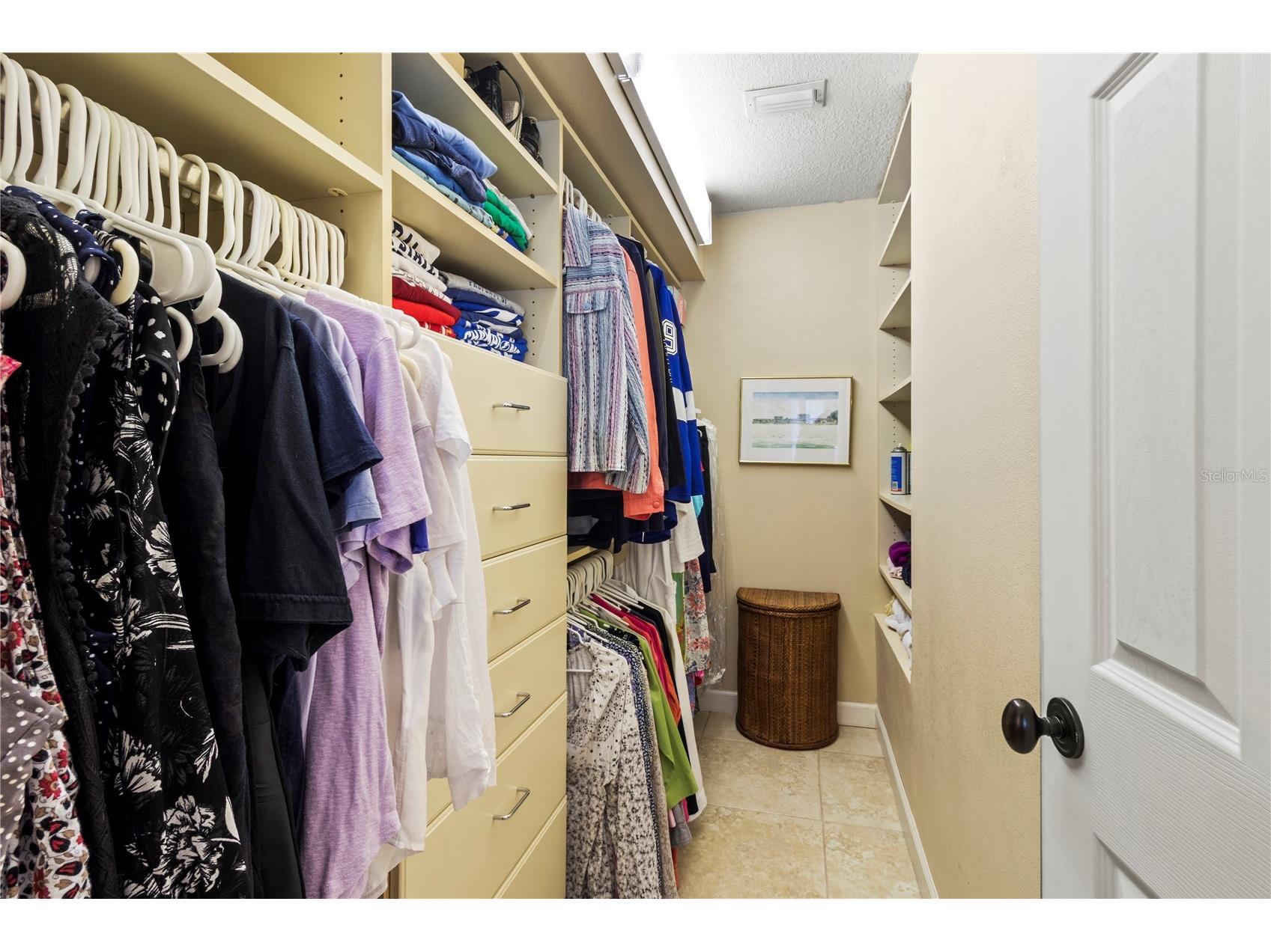 1055 W Peppertree Drive #102AA Sarasota FL 34242 A4677695 image21