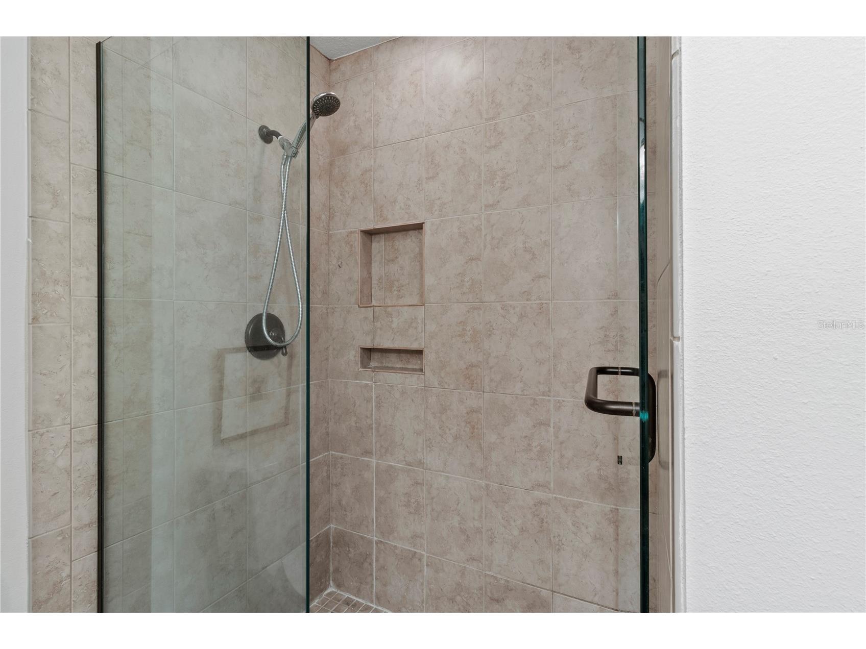 1055 W Peppertree Drive #102AA Sarasota FL 34242 A4677695 image23