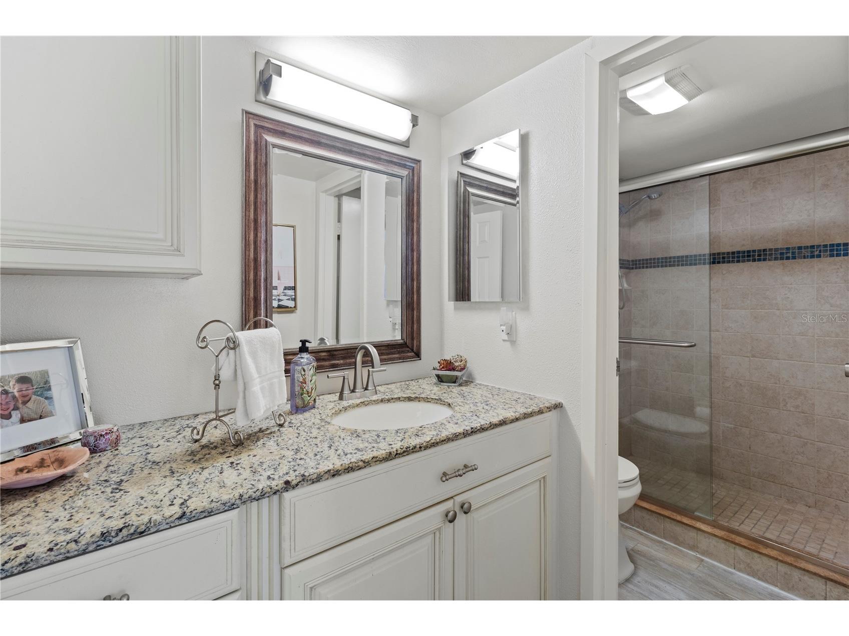 1055 W Peppertree Drive #102AA Sarasota FL 34242 A4677695 image26