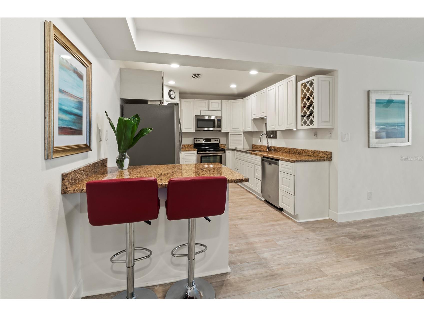 1055 W Peppertree Drive #102AA Sarasota FL 34242 A4677695 image3