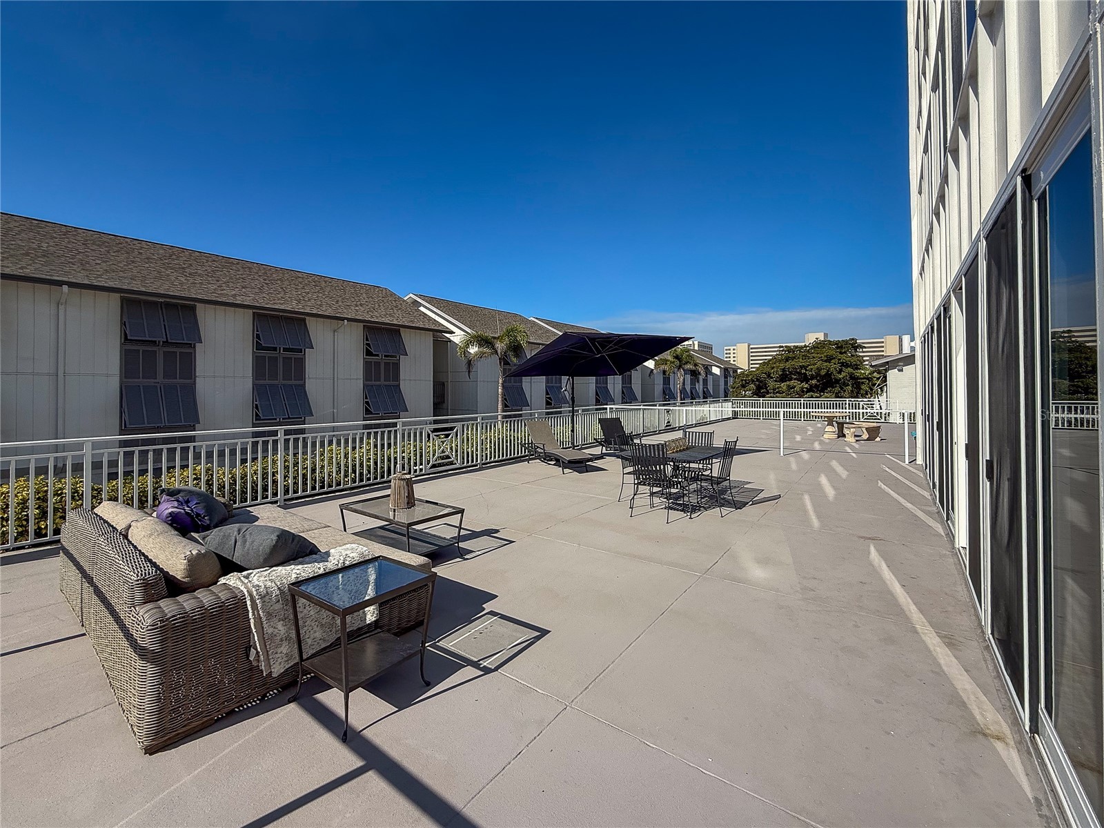 1055 W Peppertree Drive #102AA Sarasota FL 34242 A4677695 image37