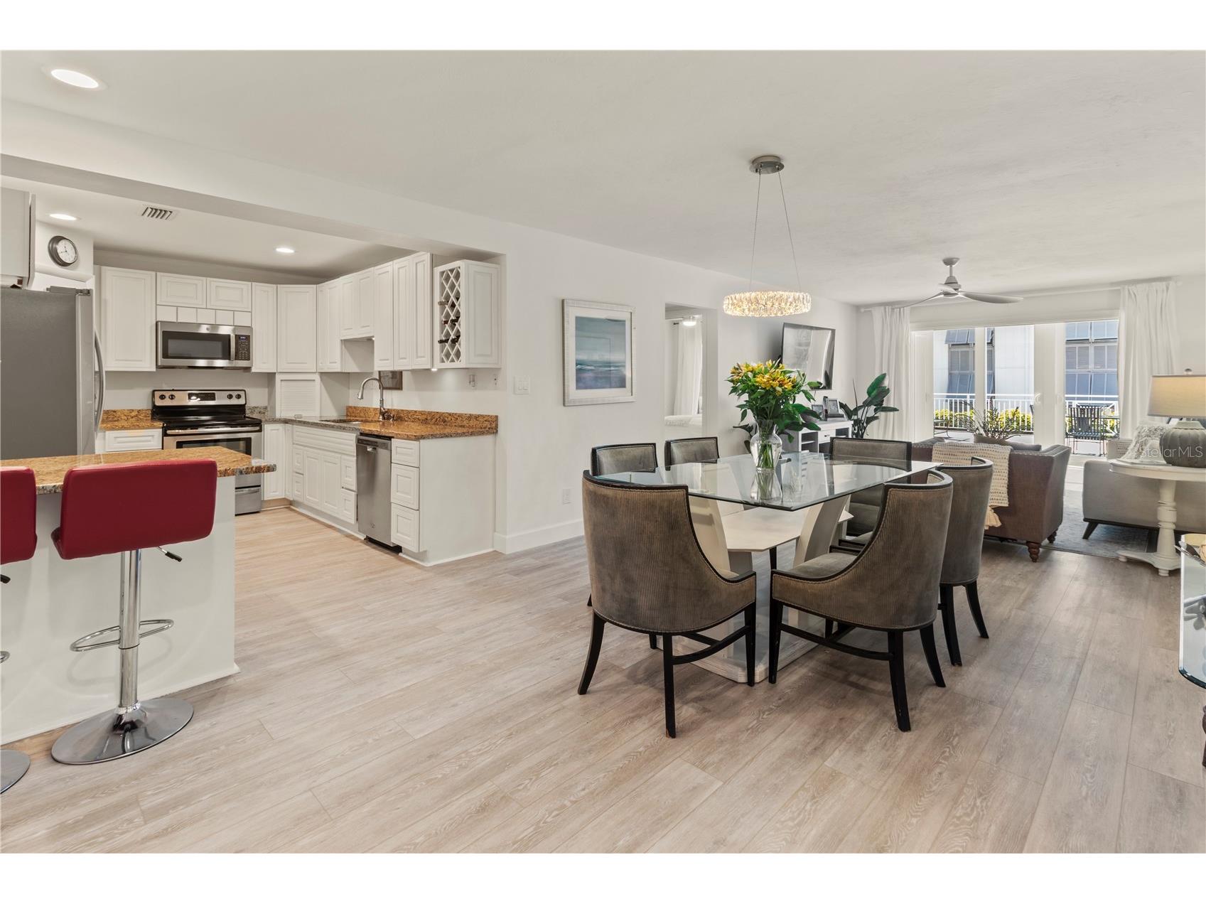 1055 W Peppertree Drive #102AA Sarasota FL 34242 A4677695 image4