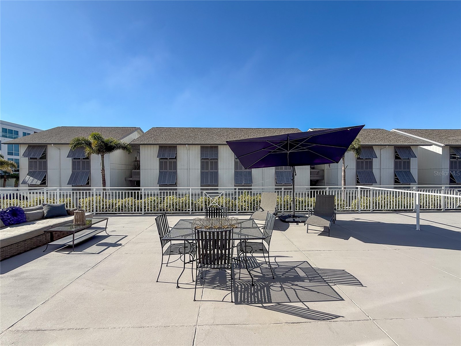 1055 W Peppertree Drive #102AA Sarasota FL 34242 A4677695 image40