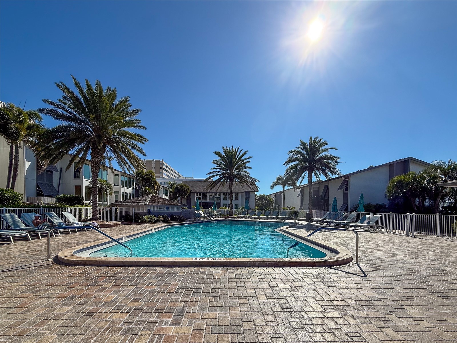 1055 W Peppertree Drive #102AA Sarasota FL 34242 A4677695 image44