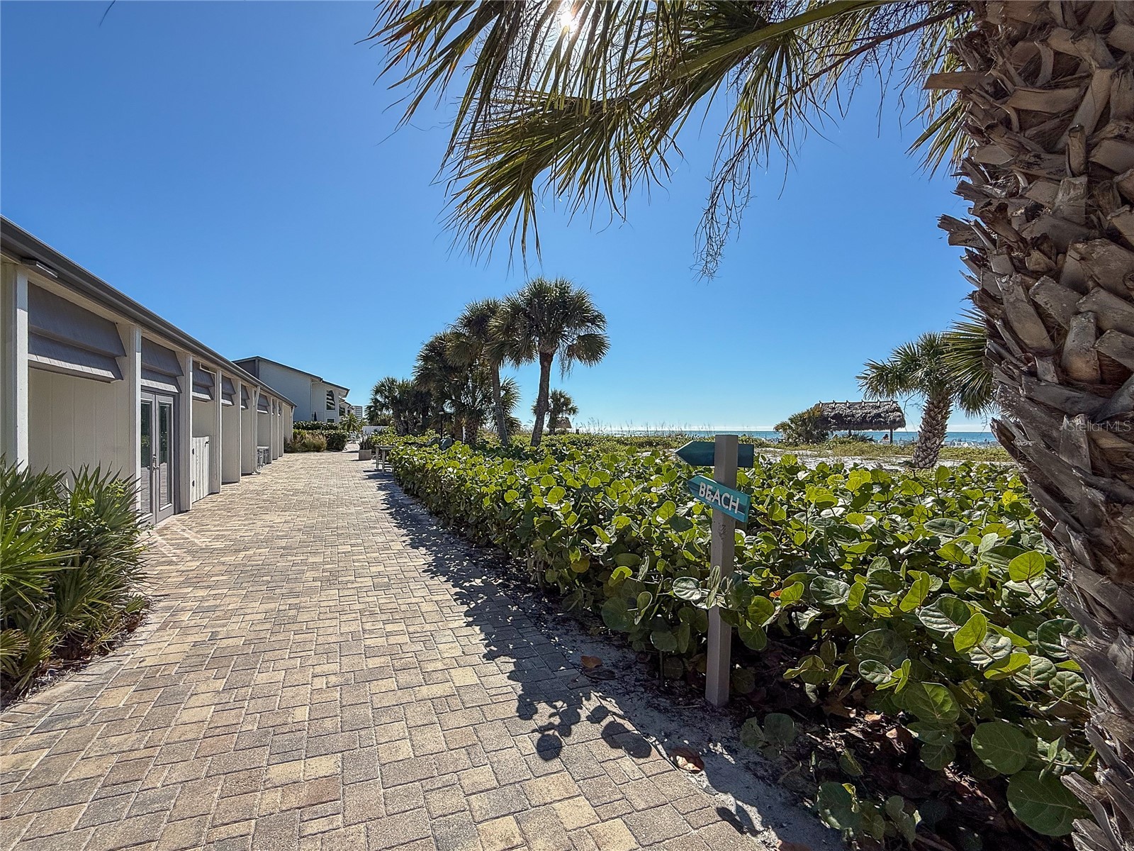 1055 W Peppertree Drive #102AA Sarasota FL 34242 A4677695 image46