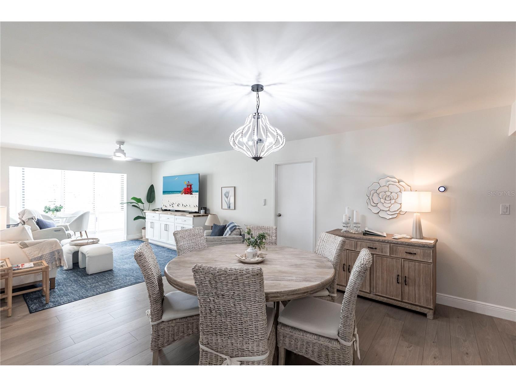1055 W Peppertree Drive #106AA Sarasota FL 34242 TB8466871 image5