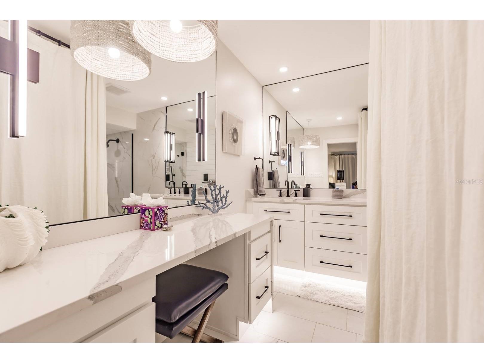 1055 W Peppertree Drive #206AA Sarasota FL 34242 TB8466629 image12
