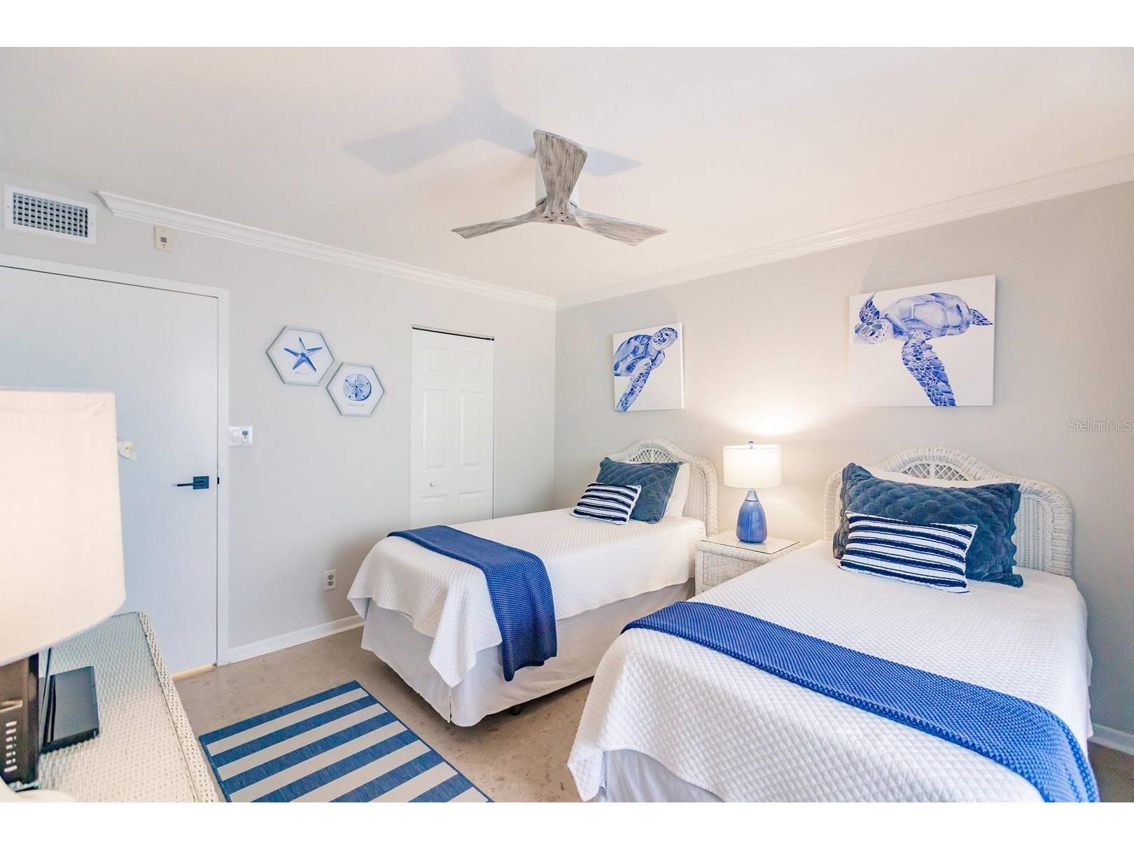 1055 W Peppertree Drive #206AA Sarasota FL 34242 TB8466629 image16