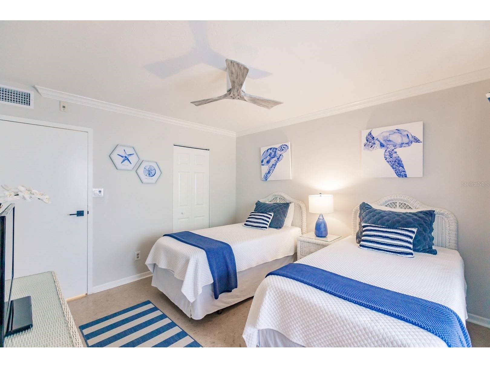 1055 W Peppertree Drive #206AA Sarasota FL 34242 TB8466629 image17