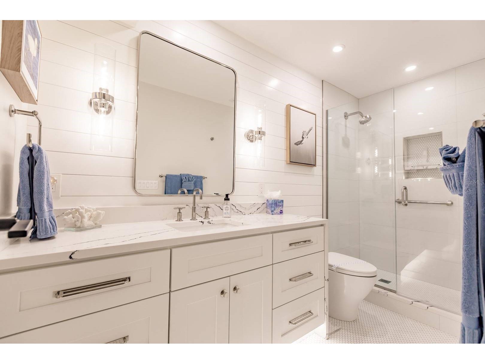 1055 W Peppertree Drive #206AA Sarasota FL 34242 TB8466629 image20