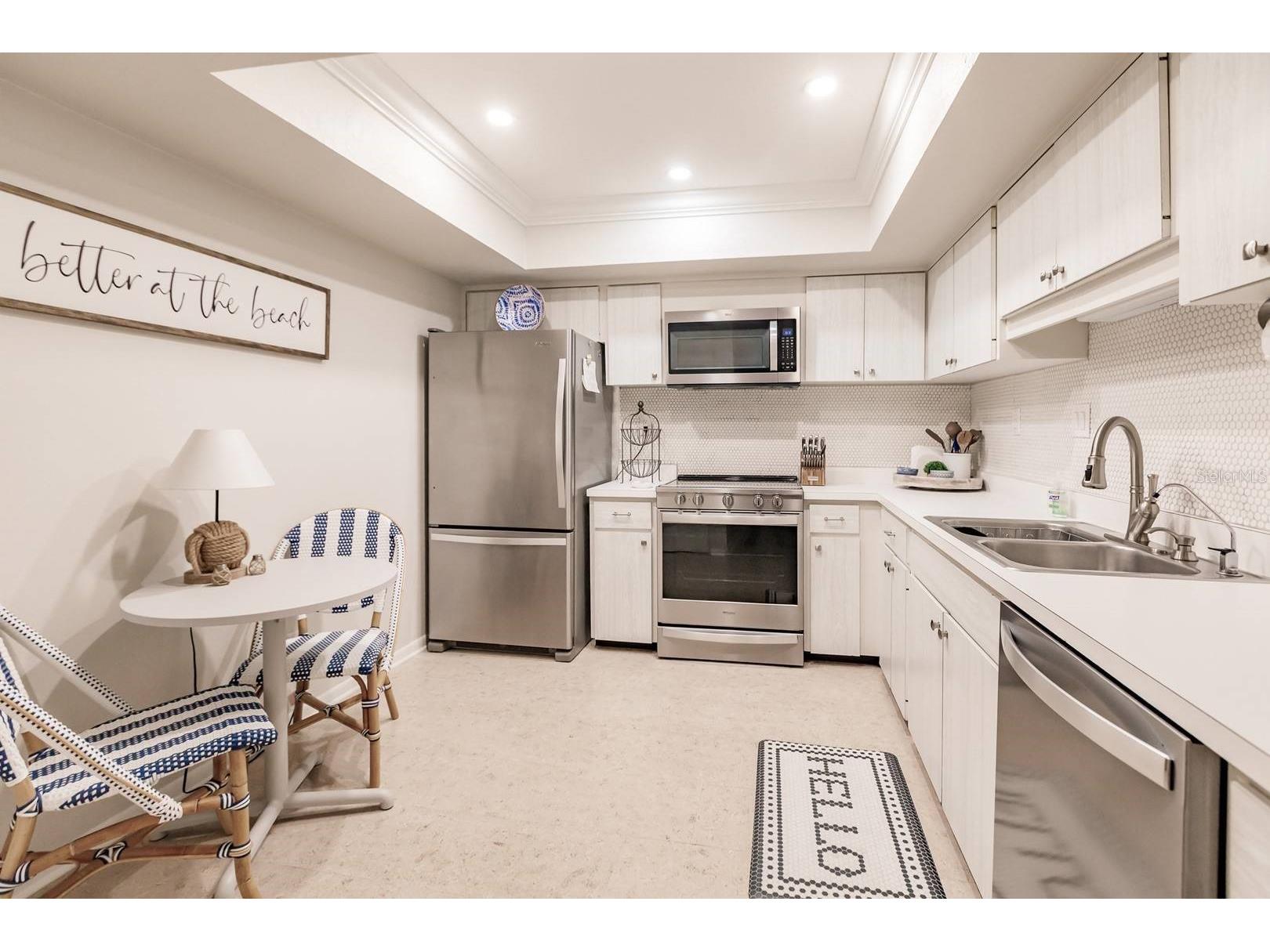 1055 W Peppertree Drive #206AA Sarasota FL 34242 TB8466629 image6