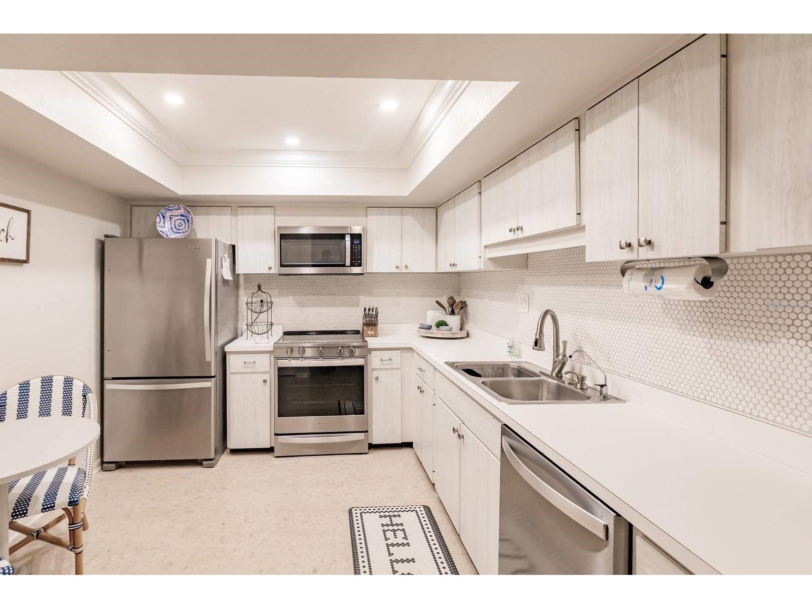1055 W Peppertree Drive #206AA Sarasota FL 34242 TB8466629 image8