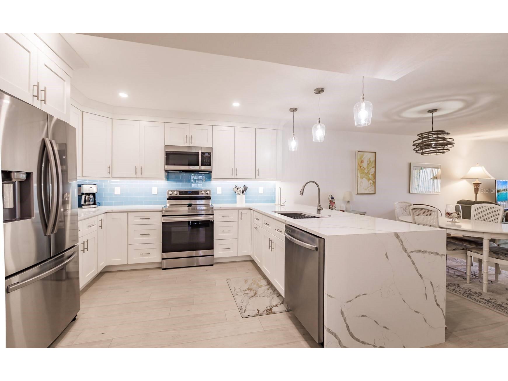 1055 W Peppertree Drive #207AA Sarasota FL 34242 TB8464979 image11