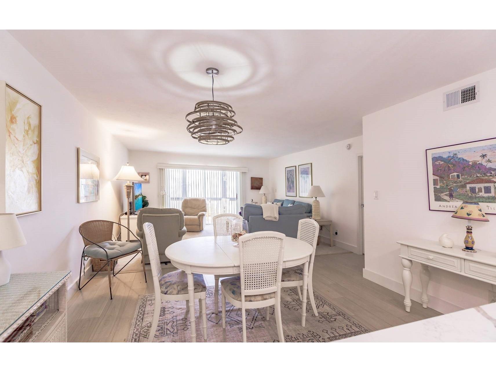 1055 W Peppertree Drive #207AA Sarasota FL 34242 TB8464979 image13