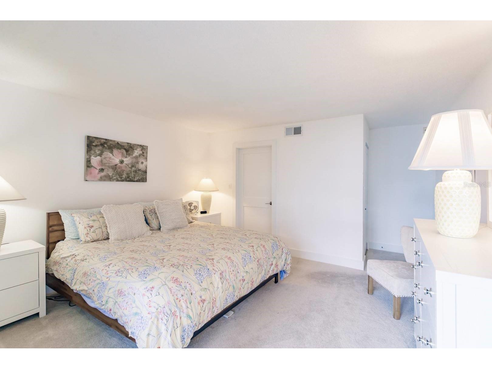 1055 W Peppertree Drive #207AA Sarasota FL 34242 TB8464979 image14
