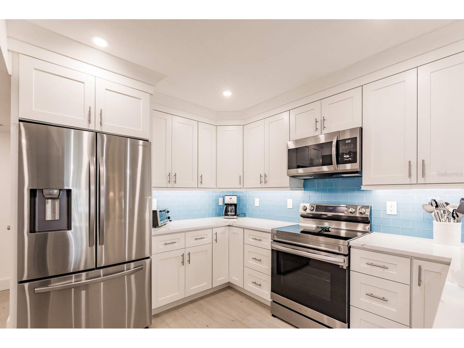 1055 W Peppertree Drive #207AA Sarasota FL 34242 TB8464979 image9