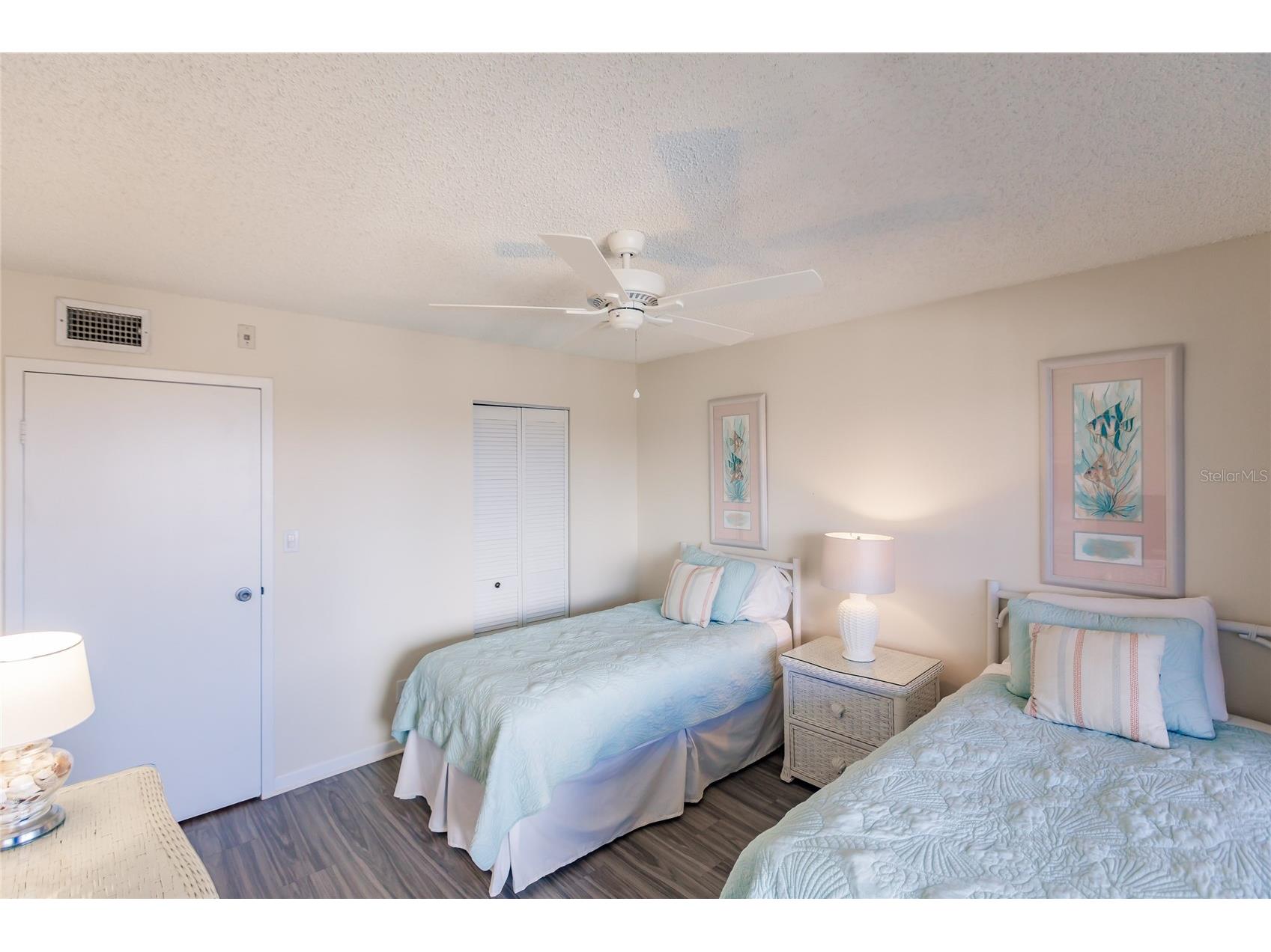 1055 W Peppertree Drive #302AA Sarasota FL 34242 TB8472244 image15