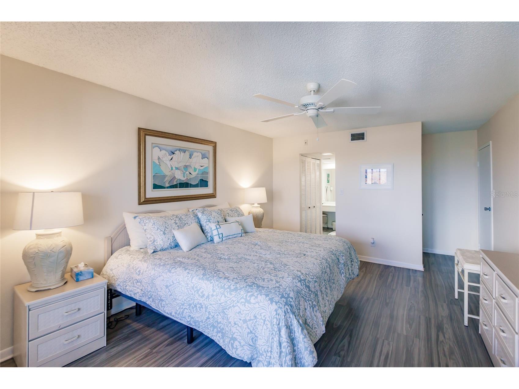 1055 W Peppertree Drive #302AA Sarasota FL 34242 TB8472244 image23