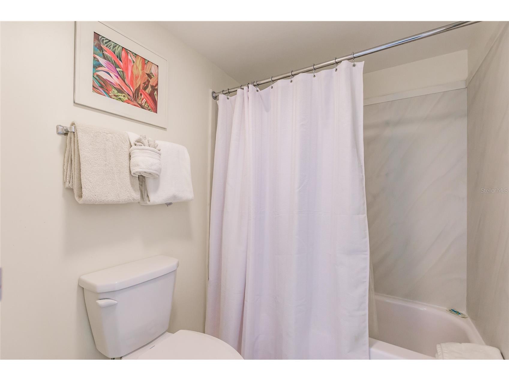 1055 W Peppertree Drive #302AA Sarasota FL 34242 TB8472244 image25