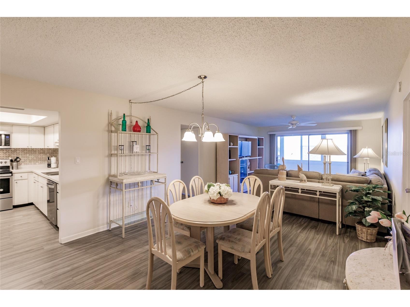 1055 W Peppertree Drive #302AA Sarasota FL 34242 TB8472244 image7