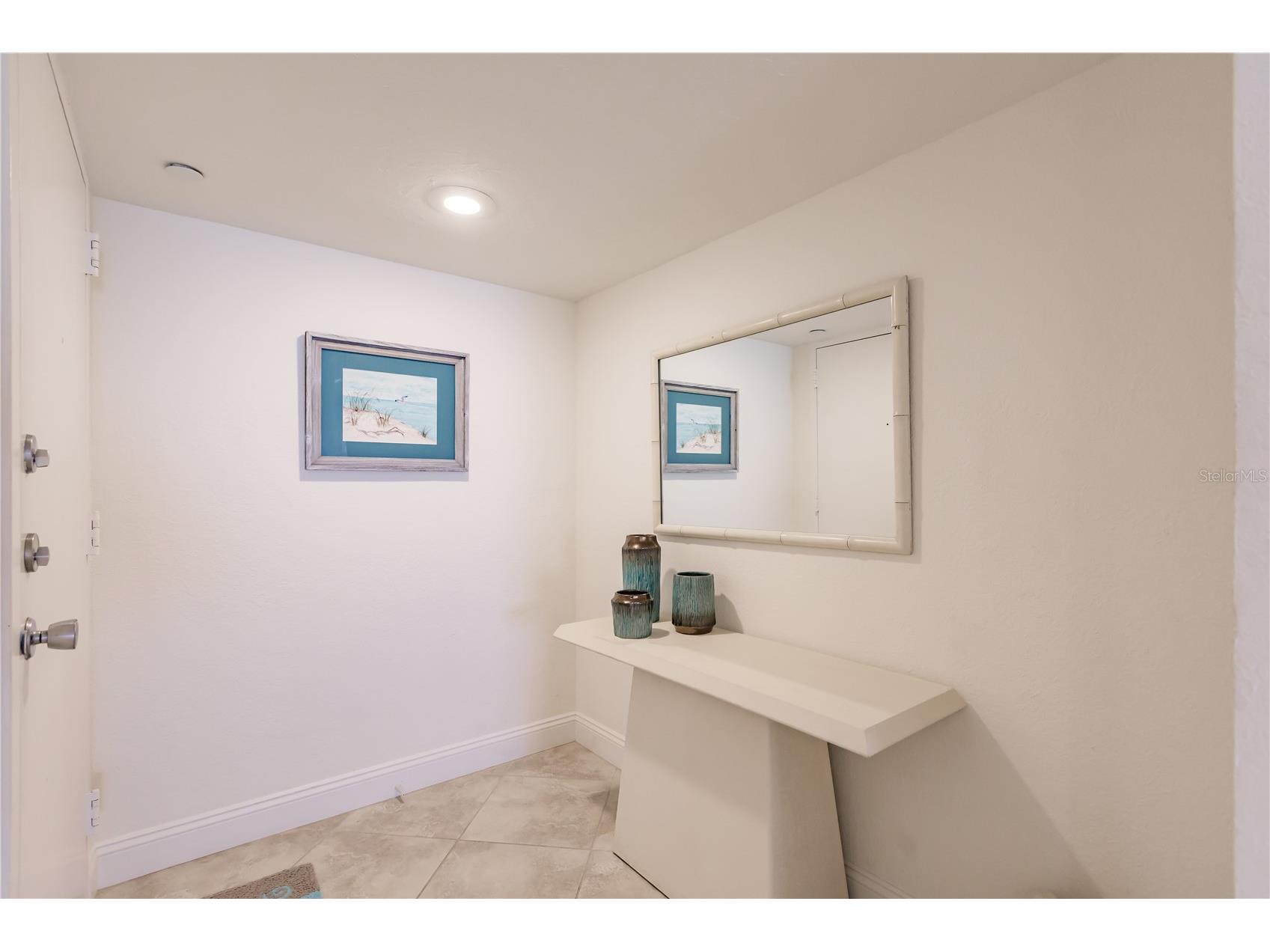 1055 W Peppertree Drive #405AA Sarasota FL 34242 TB8472255 image2