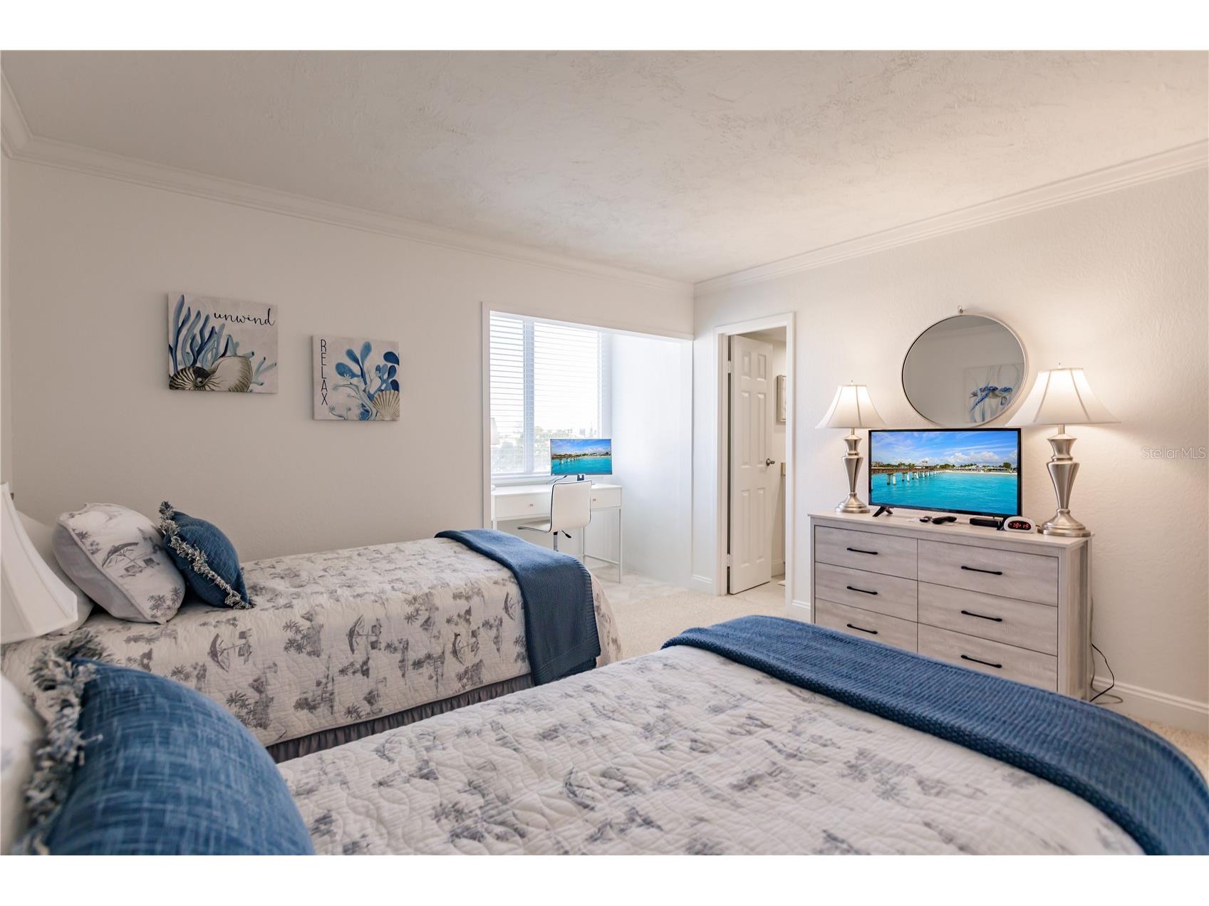 1055 W Peppertree Drive #405AA Sarasota FL 34242 TB8472255 image21