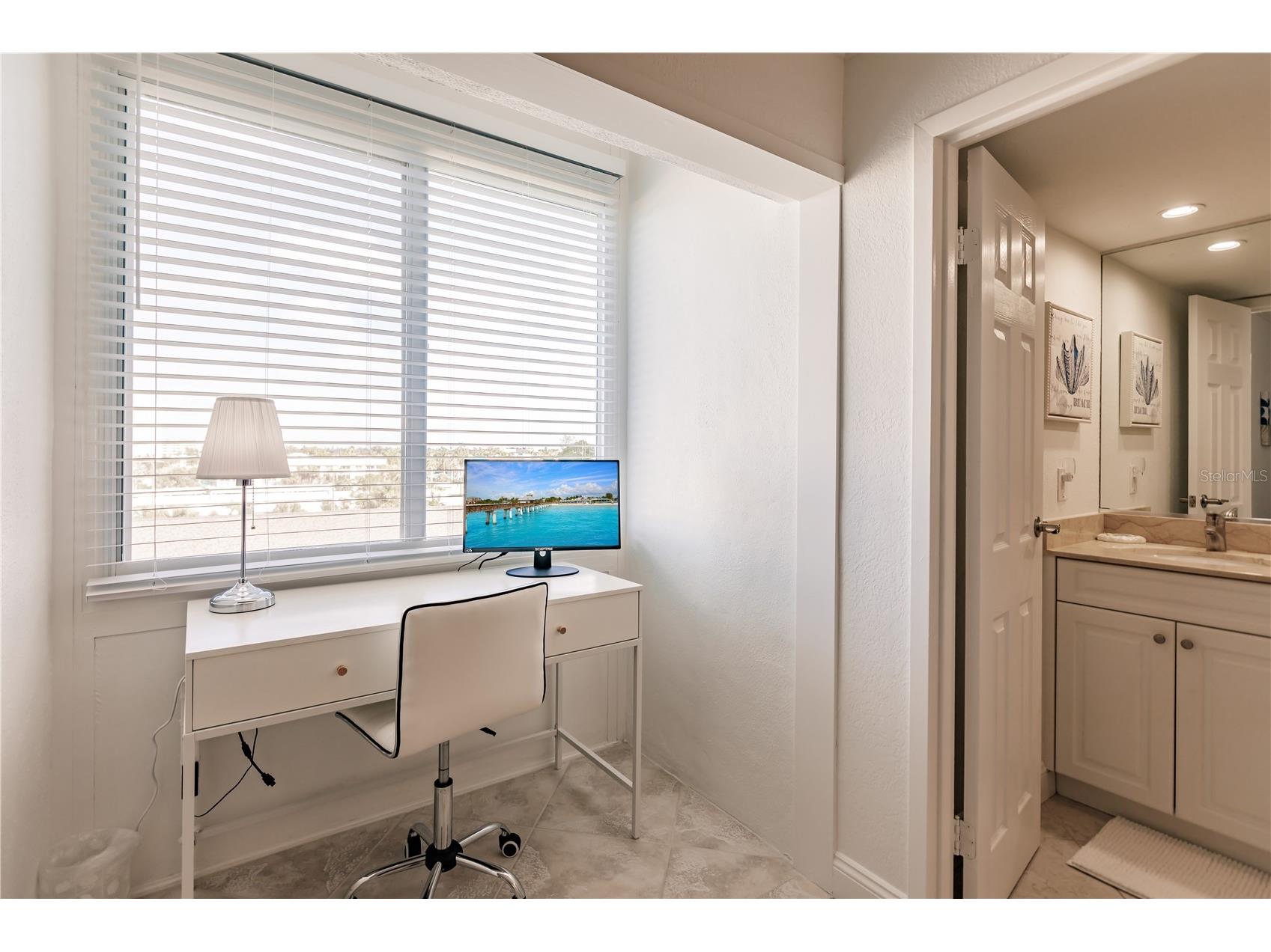 1055 W Peppertree Drive #405AA Sarasota FL 34242 TB8472255 image23