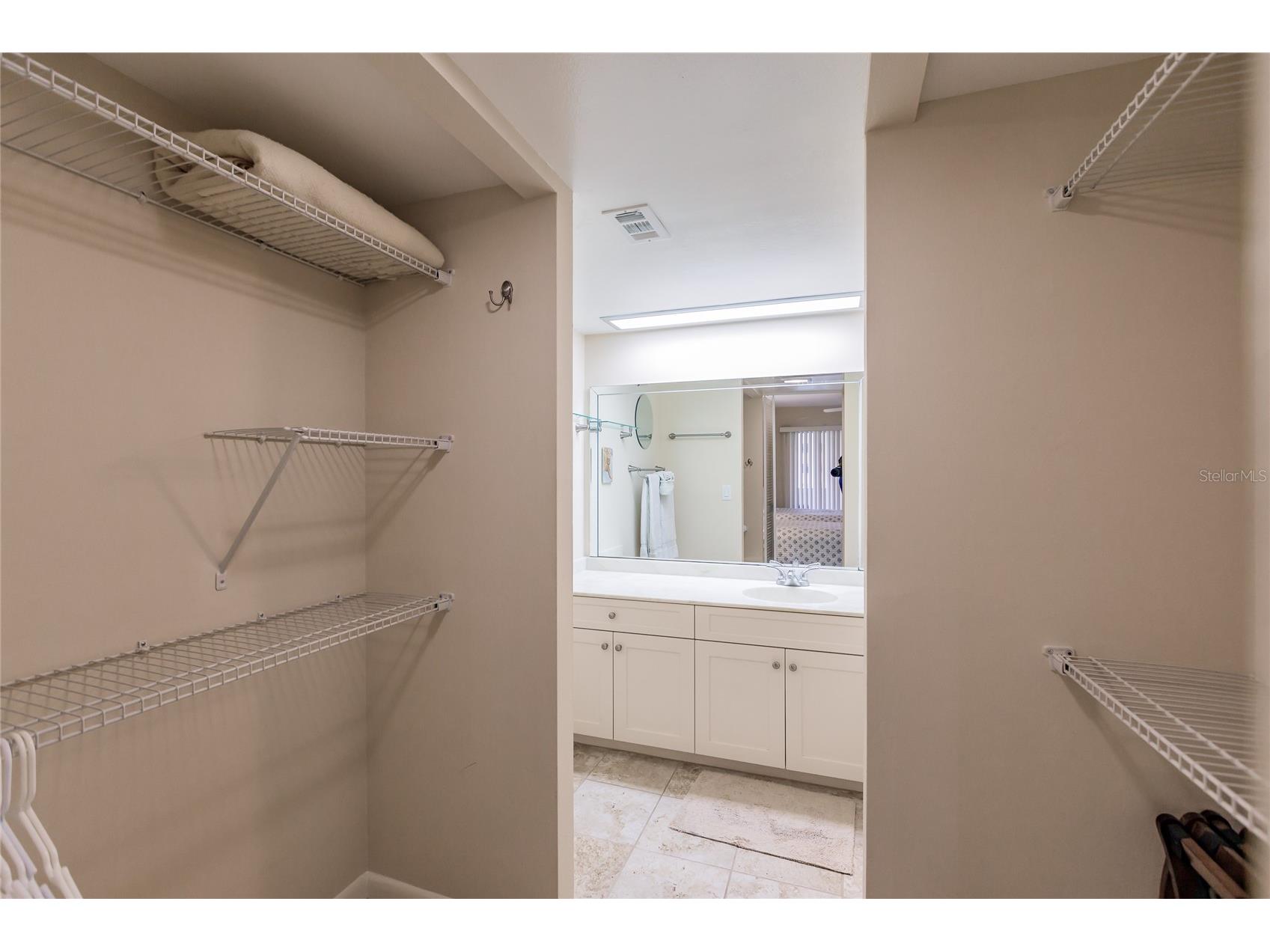 1055 W Peppertree Drive #506AA Sarasota FL 34242 TB8472184 image15