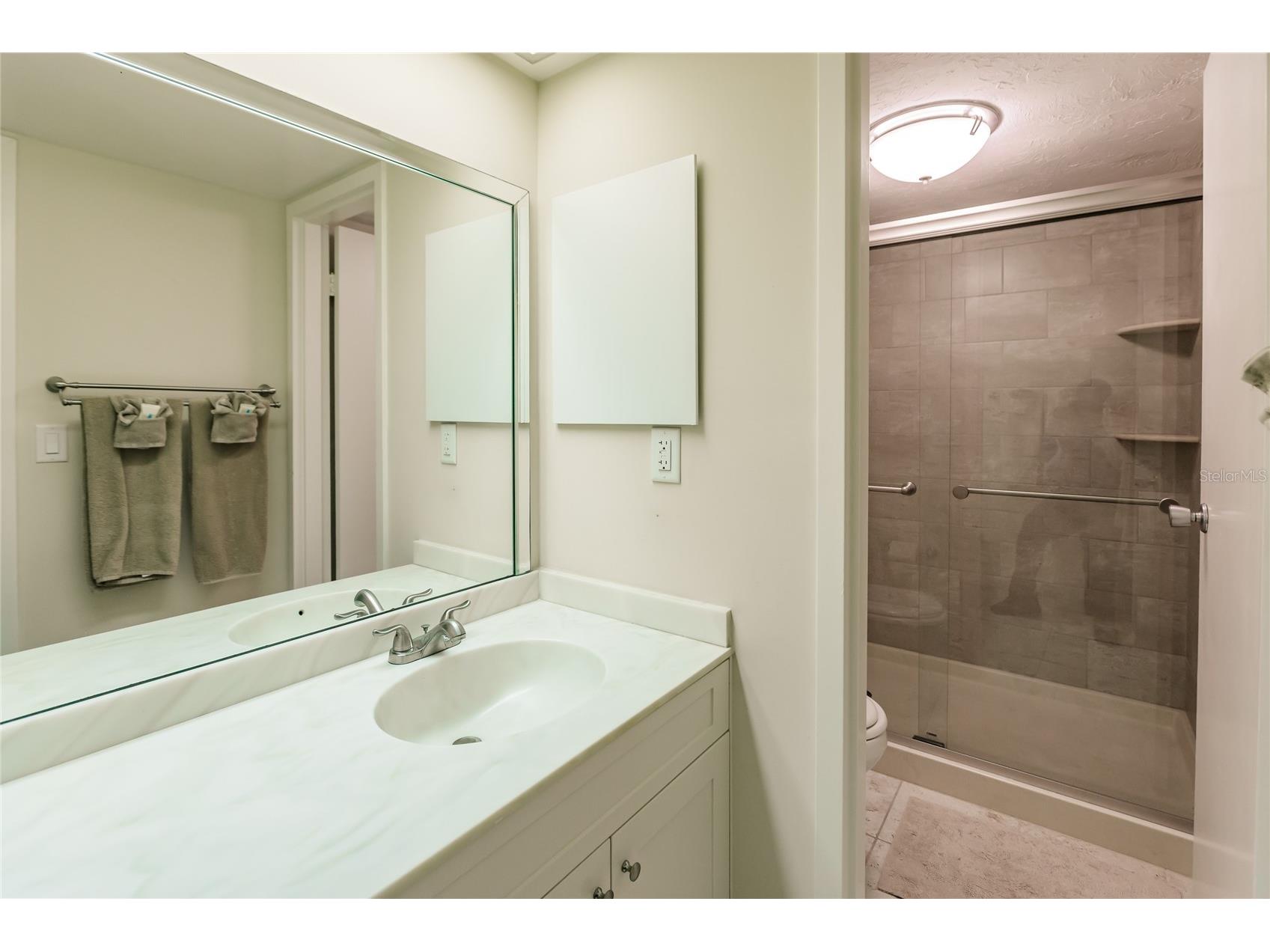 1055 W Peppertree Drive #506AA Sarasota FL 34242 TB8472184 image18