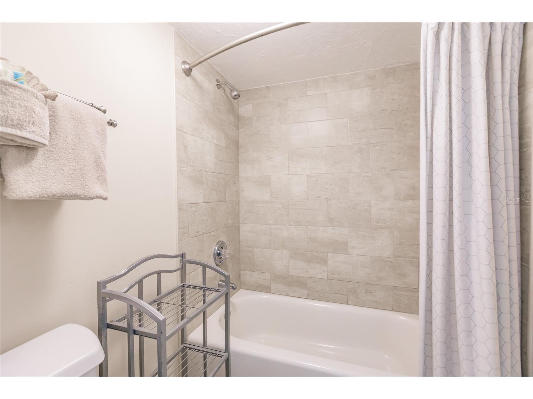 1055 W Peppertree Drive #506AA Sarasota FL 34242 TB8472184 image24