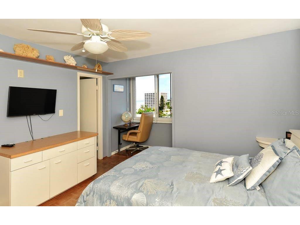 1055 W Peppertree Drive #603AA Sarasota FL 34242 TB8472276 image4