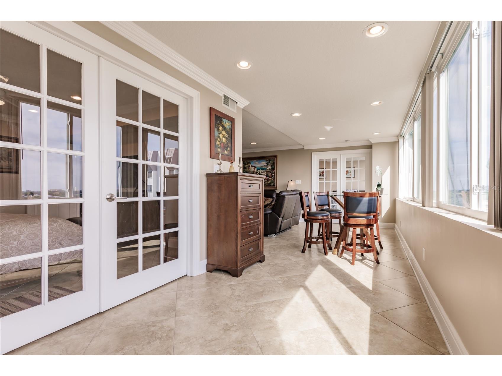 1055 W Peppertree Drive #606AA Sarasota FL 34242 TB8472220 image2