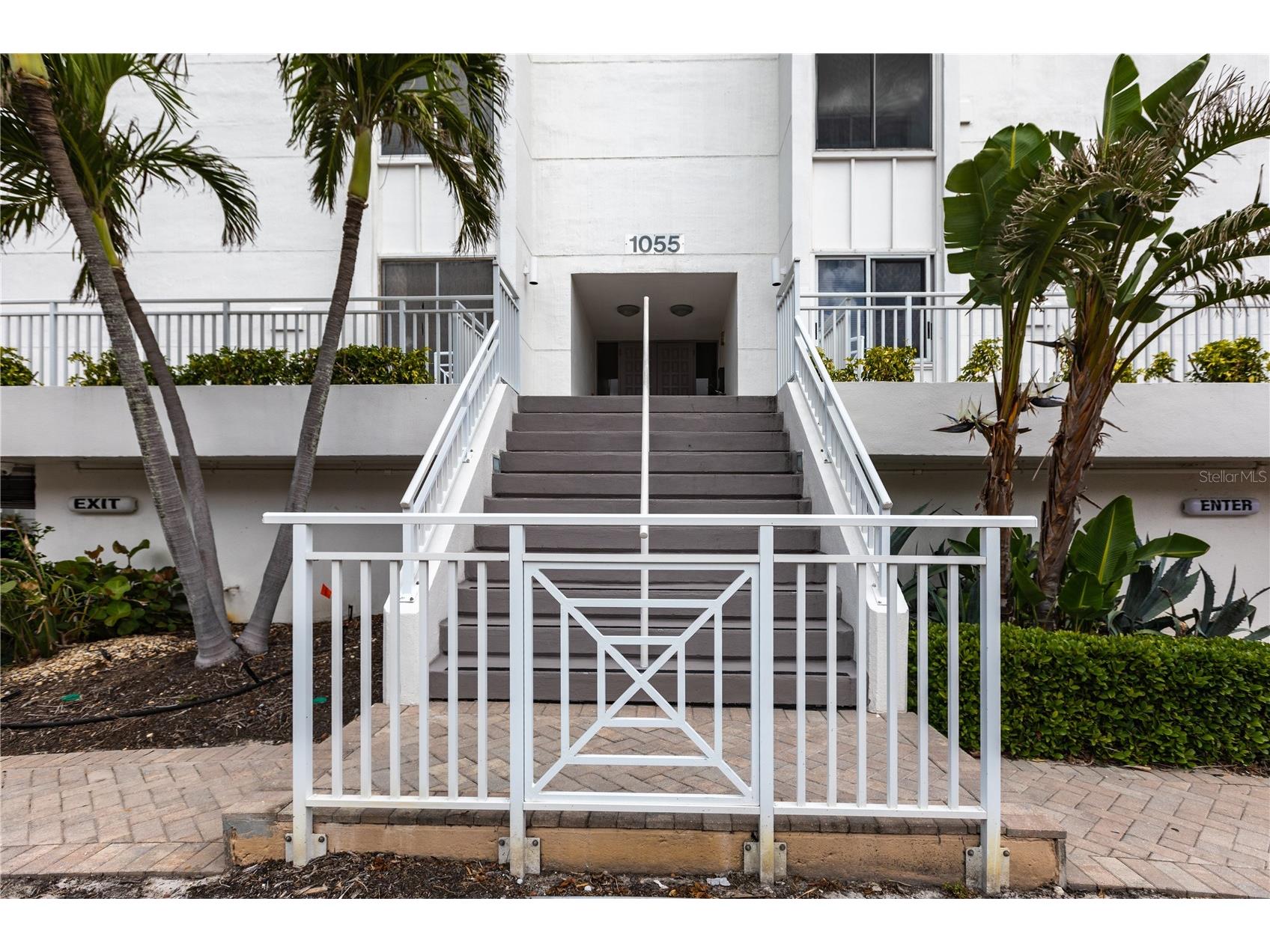 1055 W Peppertree Drive #703AA Sarasota FL 34242 TB8472152 image2