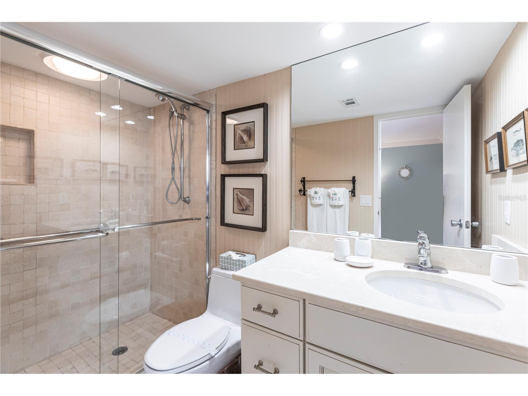 1055 W Peppertree Drive #703AA Sarasota FL 34242 TB8472152 image22