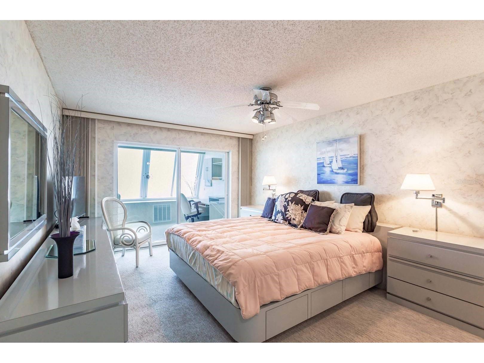 1055 W Peppertree Drive #802AA Sarasota FL 34242 TB8466511 image10