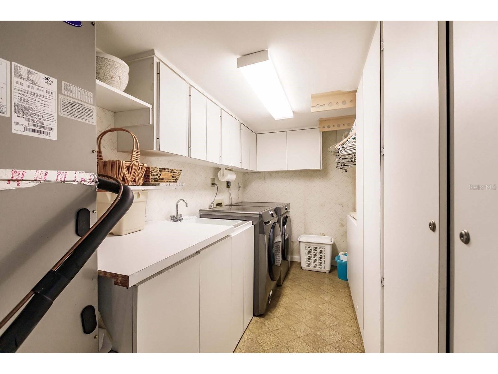1055 W Peppertree Drive #802AA Sarasota FL 34242 TB8466511 image25