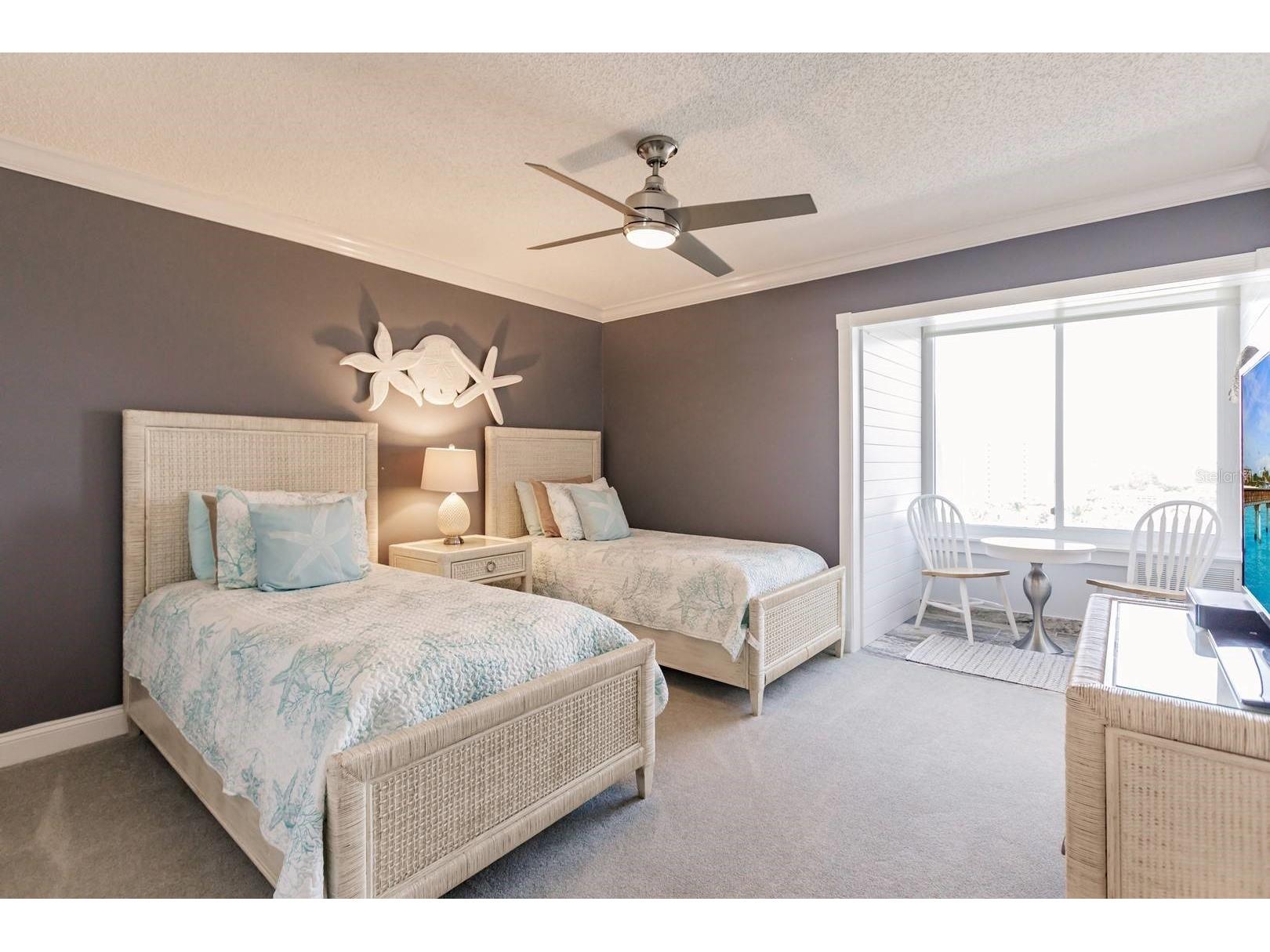 1055 W Peppertree Drive #805AA Sarasota FL 34242 TB8466454 image18