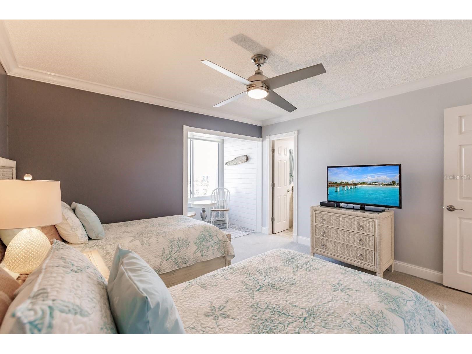 1055 W Peppertree Drive #805AA Sarasota FL 34242 TB8466454 image19