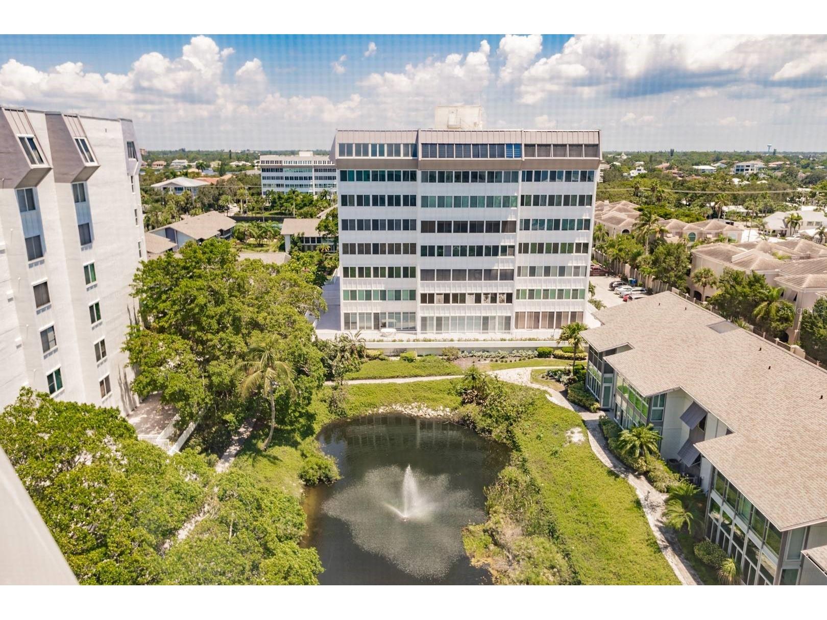 1055 W Peppertree Drive #805AA Sarasota FL 34242 TB8466454 image31