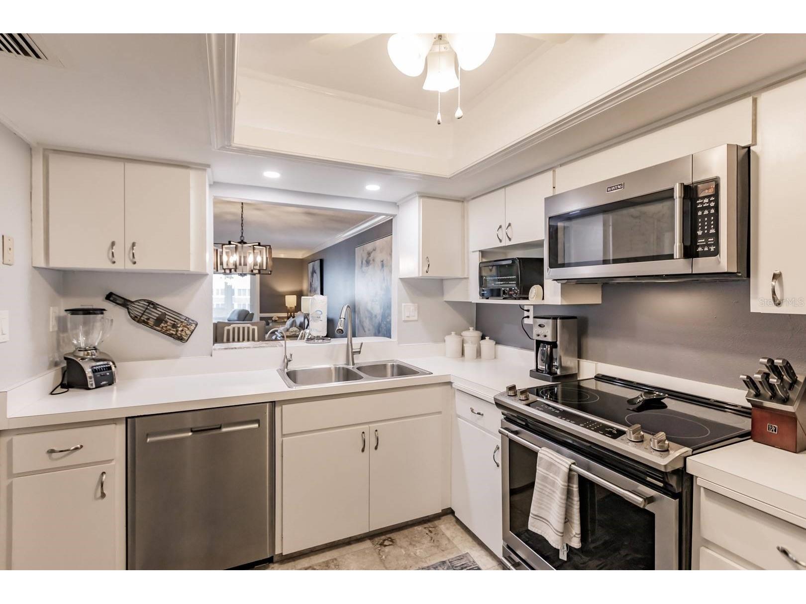 1055 W Peppertree Drive #805AA Sarasota FL 34242 TB8466454 image7