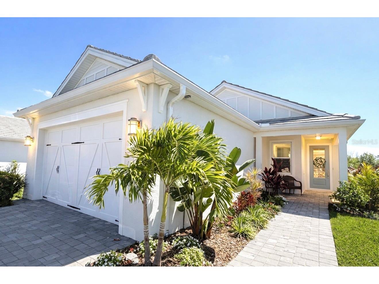 1055 Waterline Court Sarasota FL 34240 A4688404 image1