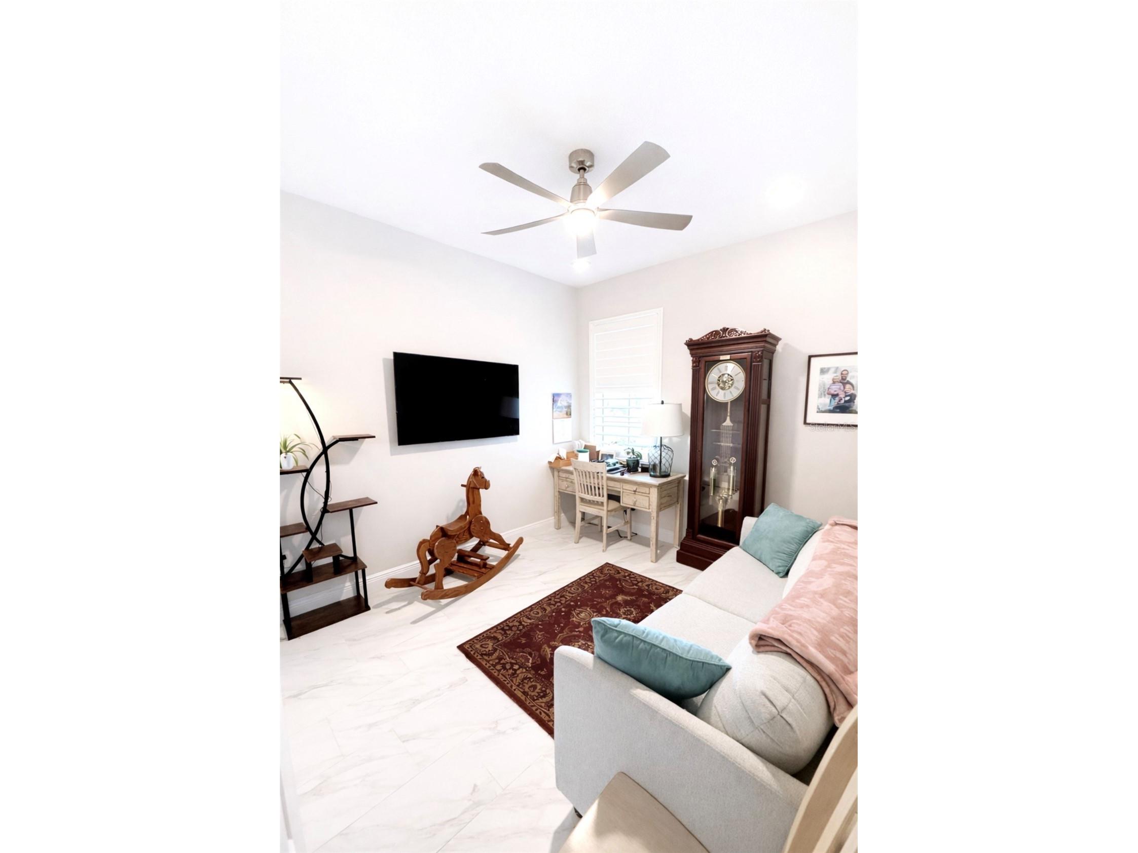 1055 Waterline Court Sarasota FL 34240 A4688404 image18